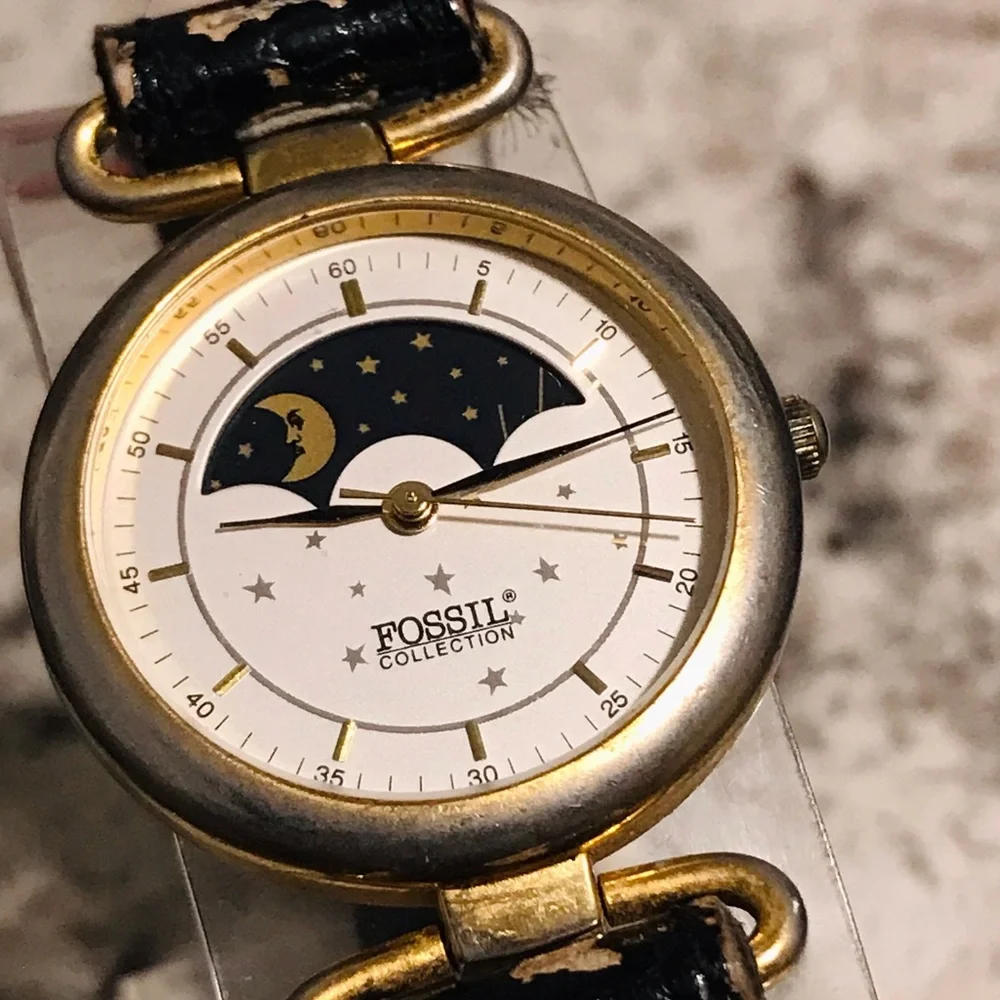 RARE 1984 FOSSIL COLLECTION MOON PHASE WATCH